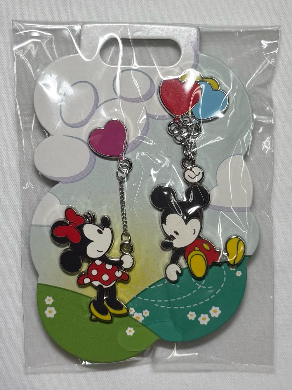 Disney Mickey and Minnie Heart Balloons Pin